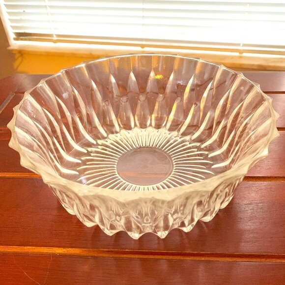 Vintage LRS45 Clear by Libbey Glass Company Pressed Glass 8-Inch Bowl - Picture 1 of 6